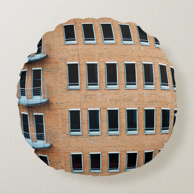 Bruinbakstenen wandbouw rond kussen (Voorkant)
