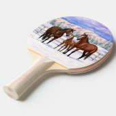 Bruine Bay Quarter Paarden in sneeuw Tafeltennisbatje (Voorkant Gekanteld)