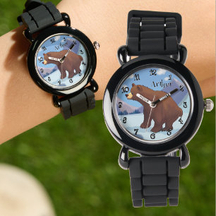 Bruine beer in de bergen Grappige Lettertype Geper Horloge