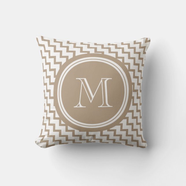 Bruine Beige Chevron Monogram Elegant Kussen (Voorkant)