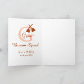 Bruine bezem Squad Verjaardag naam perzik monogram Kaart (Binnen)