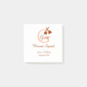 Bruine bezem Squad Verjaardag naam perzik monogram Post-it® Notes (Voorkant)