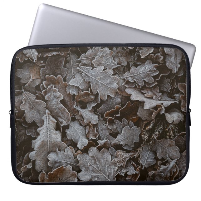 Bruine bladeren laptop sleeve (Voorkant)