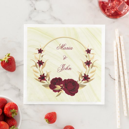 bruine bloemen goudbladeren met een marmer servet (Insitu)