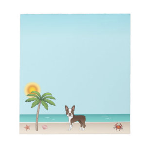 Bruine Boston Terrier op een tropisch zomerstrand Notitieblok