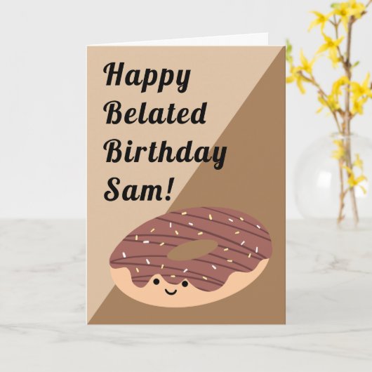 Bruine chocolade Sprinkles Doughnut | Geboortedag Kaart (Gele Bloem)