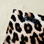 Bruine crème luipaard strandlaken (In situ)