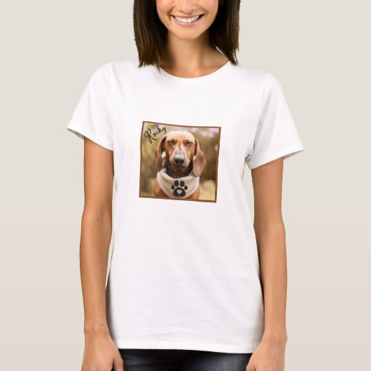 Bruine Dachshond met gesloten ogen T-shirt (Voorkant)