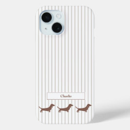 Bruine Dachshunds op Beige Strepen Aangepaste Naam iPhone 15 Case