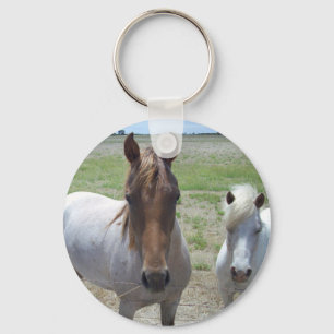bruine en witte paarden, sleutelhanger