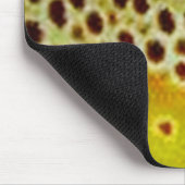 Bruine forel door PatternWear© Muismat (Hoek)