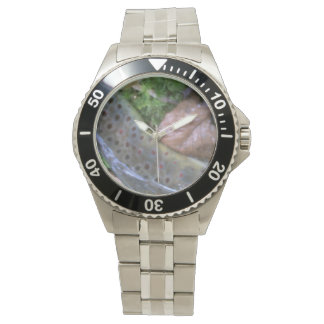 Bruine forelschil, vlieghorloge horloge