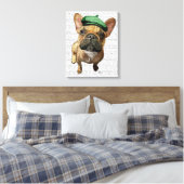 Bruine Franse Bulldog met groen Pet Canvas Afdruk (Insitu (Slaapkamer))