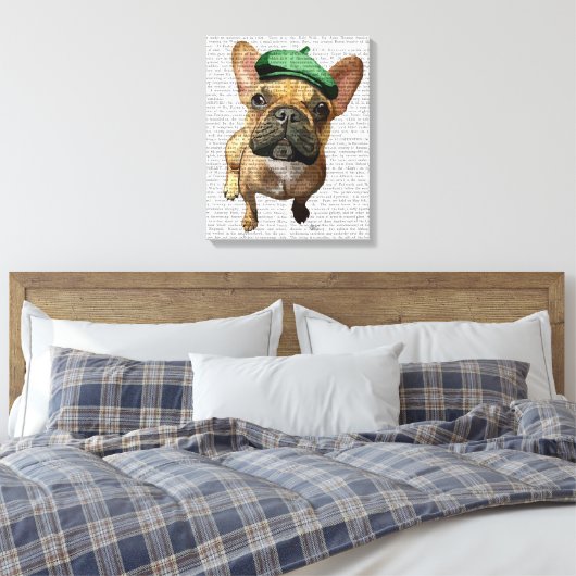 Bruine Franse Bulldog met groen Pet Canvas Afdruk (Insitu (Slaapkamer))