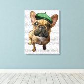 Bruine Franse Bulldog met groen Pet Canvas Afdruk (Insitu (Houten vloer))