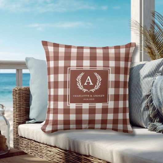 Bruine Gingham Monogram Wapenschild Kussen