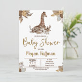 Bruine Giraffe Met Baby shower begroet Kaart (Staand voorkant)