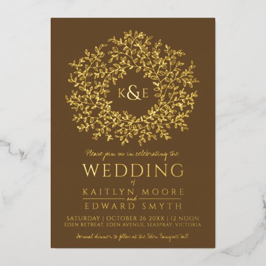 Bruine hand getrokken blad monogram kunst gouden b folie uitnodiging (Voorkant)