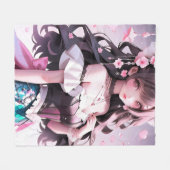 Bruine harige zeemeermin met roze bloemen in haar fleece deken (Voorkant (Horizontaal))