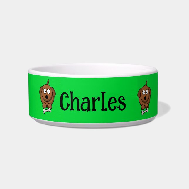 Bruine hond met bot gepersonaliseerd op groen voerbakje (Voorkant)