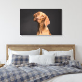 Bruine Hond met Lange Hals Canvas Afdruk (Insitu (Slaapkamer))