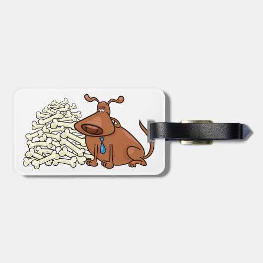 Bruine hond met stapel Botten Schattige huisdier Bagagelabel (Achterkant horizontaal)