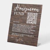 Bruine houten rustieke QR-code huwelijksreis fonds Reclamebord Met Voetstuk (Voorkant)