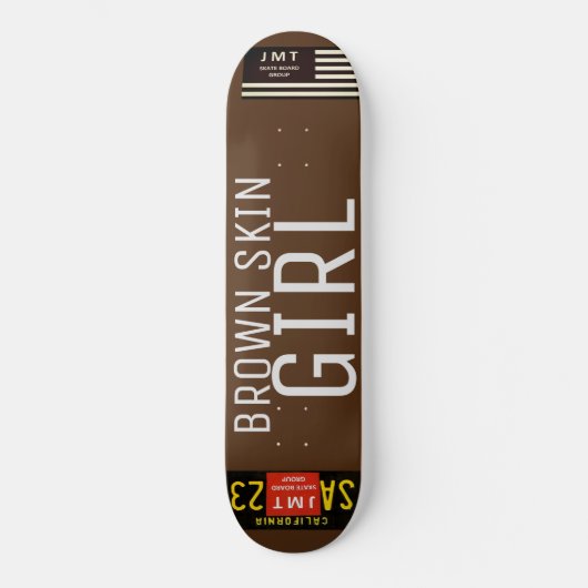 BRUINE HUID MEISJE Skateboard (Voorkant)