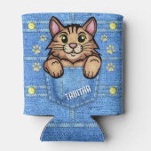 Bruine kat in Faux Denim Pocket met aangepaste naa Blikjeskoeler (Achterkant)