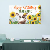 Bruine Koe Zonnebloem Meisje Eerste Verjaardag Spandoek (Beurs)
