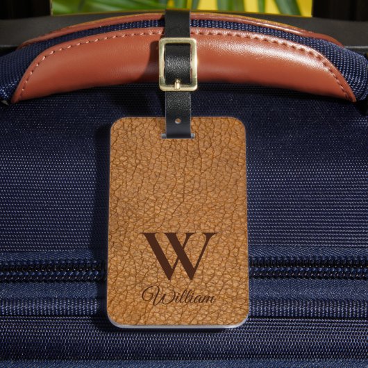 Bruine Leren Structuur Monogram Naam Bagage Label (Voorkant Insitu 2)