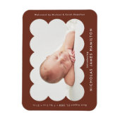 Bruine moderne gegolfde lijst geboorteaankondiging magneet (Verticaal)