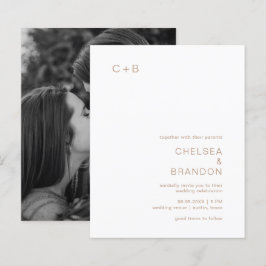 Bruine Monogram Moderne Budget Trouwuitnodiging