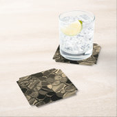 Bruine of koperachtige stukjes, cirkels en afgeron kartonnen onderzetters (Insitu)