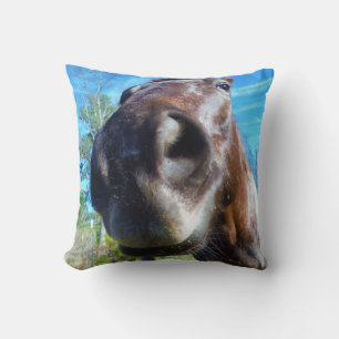 Bruine paard grappig gezicht turquoise blauwe luch kussen