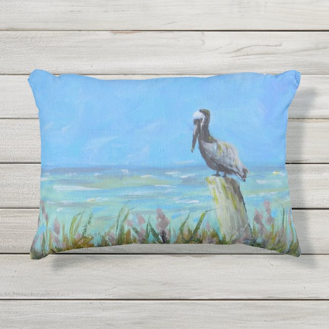 Bruine Pelikaan op een Piling Kustkunst Buitenkussen (Voorkant)