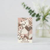 Bruine Roze Quilt Patchwork Handgemaakte Kleding Visitekaartje (Staand voorkant)