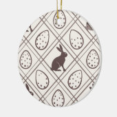 Bruine ruit Pasen Keramisch Ornament (Links)