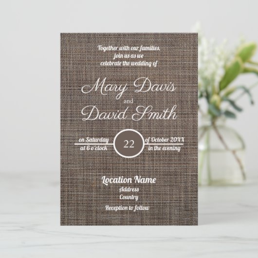 Bruine rustieke achtergrond bruiloft uitnodiging (Staand voorkant)