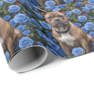 Bruine Staffy in blauwe rozentuin,  Cadeaupapier