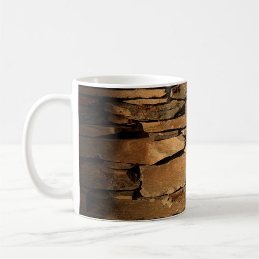 Bruine steenwand koffiemok (Links)