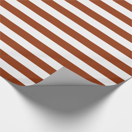 Bruine strepen op aangepaste kleur cadeaupapier (Hoek)
