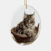  BRUINE TABBY MAINE COON CAT IN KATTENBED KERAMISCH ORNAMENT (Rechts)