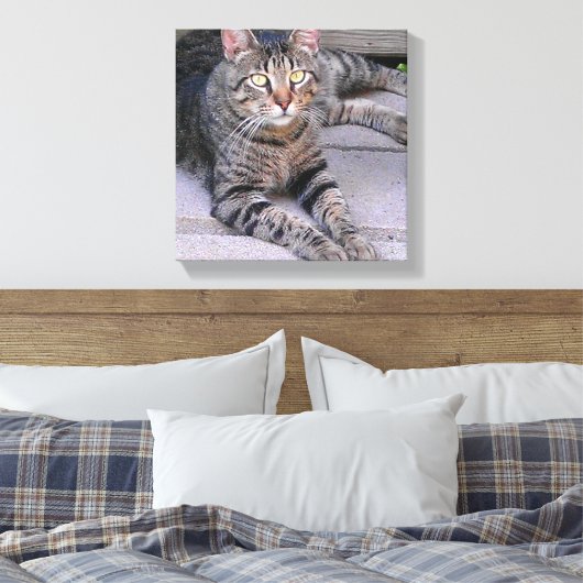 Bruine tablet in openlucht canvas afdruk (Insitu (Slaapkamer))