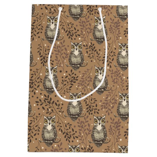 Bruine Uil Geïllustreerd Bospatroon Medium Cadeauzakje (Achterkant)