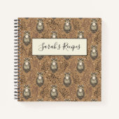 Bruine Uil Geïllustreerd Bospatroon Notitieboek (Voorkant)