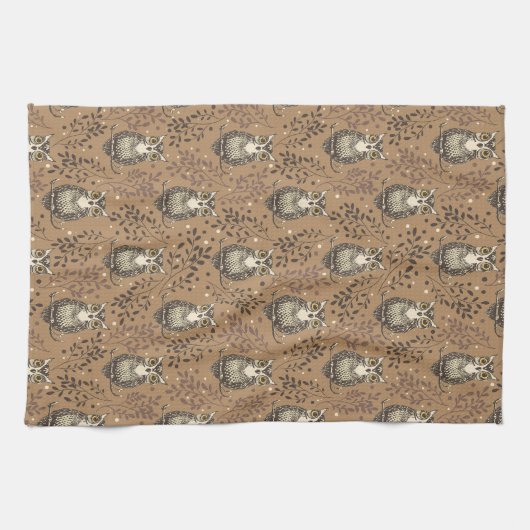 Bruine Uil Geïllustreerd Bospatroon Theedoek (Horizontaal)