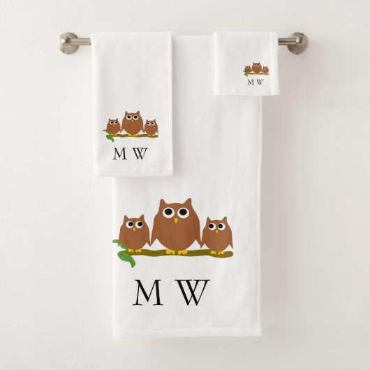 Bruine Uilen Ontwerp met Monogram Bad Handdoek (Insitu)