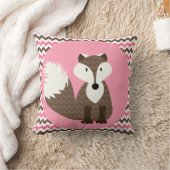 Bruine vos op roze Sierkussen (Deken)