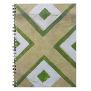 Bruine, witte en groene, close-up fotograp van tex notitieboek